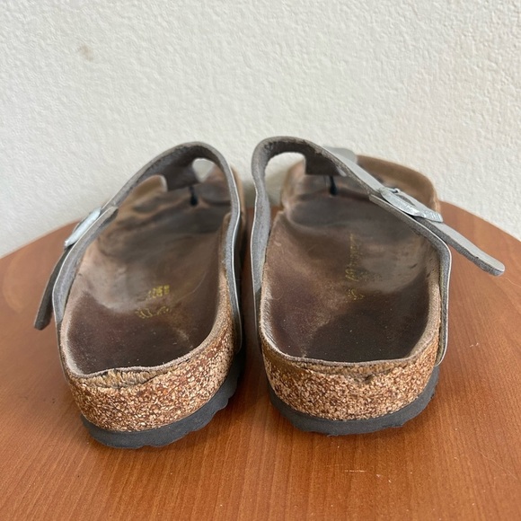 Birkenstock Gizeh Women’s Size 9 40 Metallic Slip On Birko-Flor Silver Sandal - Picture 9 of 11